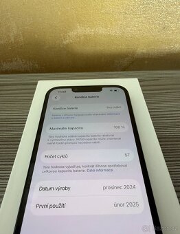 Apple iPhone 16e 128GB černý, Top stav - 9
