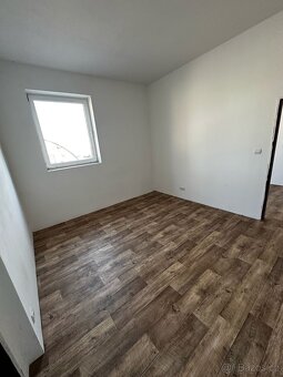 Pronájem prostor 161 m² Klecany u Prahy - 9