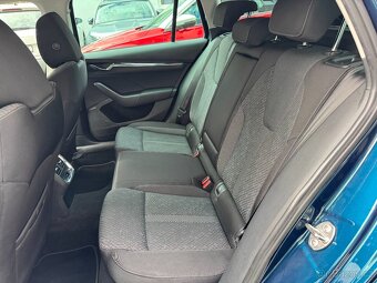 Škoda Octavia 4 iV 1.4 TSI 150kW DSG Matrix LED ACC Kamera - 9