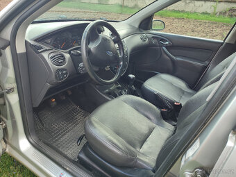 Ford Focus 1.6 benzín, 2.maj,GHIA, klima, vyh.kož.sed,2xpneu - 9
