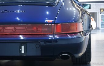 Porsche 964 Carrera 2 Cabrio – klasika s charismatem - 9