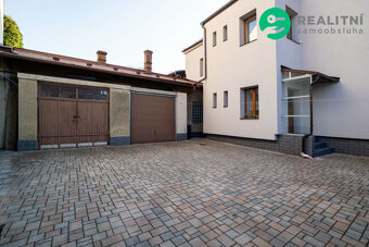 Rodinný dům 2× 4+1 Karviná - 9