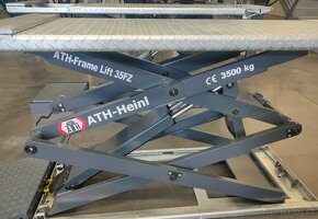 Vybavení pneu-autoservisu( zvedák,zouvačka,vyvažovačka) - 9