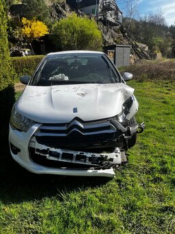 Citroën DS4 - na náhradní díly - 9