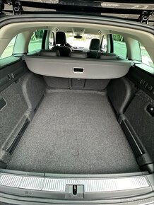 Škoda Superb Combi, 2.0 TDi, 4x4, L&K, tažné - 9