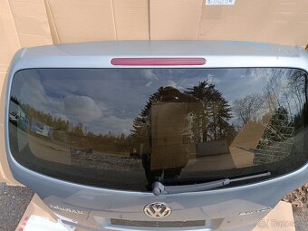 VW Touran - páté dveře, viko kufru - 9