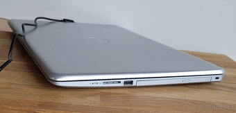 Notebook HP 17,3" FHD i5-7200u 16 GB 480GB SSD LEVNĚ - 9