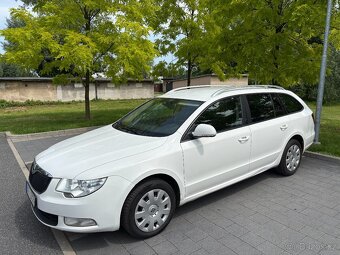 Škoda Superb Combi 1,6 TDi r.v. 2013 po rozvodech. - 9