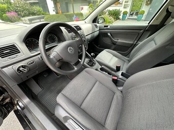 Volkswagen Golf V 1.6 75kw - 9