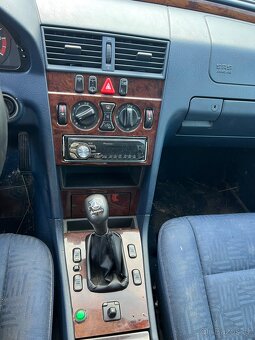 Mercedes Benz W202 250TD - 9