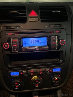 VW Golf V 1.6i 75kW - 9