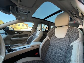 Volvo V60 Kombi - D4 - Automat - TOP výbava a interiér  - 9