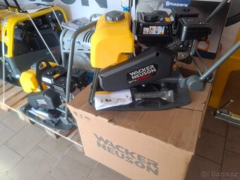 Prodám vibrační desku Wacker Neuson BPS1550Gw - 9