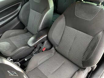 Citroën DS3, 1,6 HDi 68 kW - 9