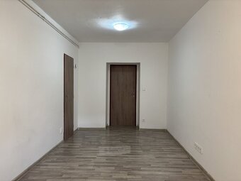 Pronájem bytu 1+1 41m², České Budějovice - 9