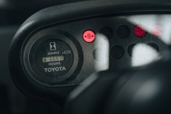 Vysokozdvižný vozík TOYOTA - skvělý stav - nová cena - 9
