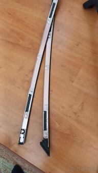 Střešní nosič příčné týče C3 s oknem zenith - 9