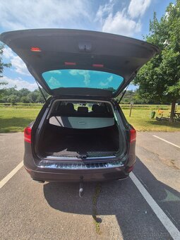 Volkwagen Touareg r.v.2011 - 9