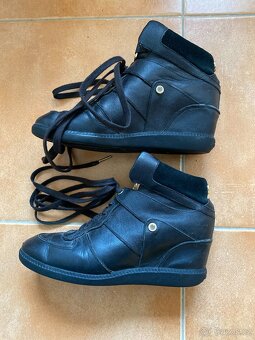 Kotníkové boty Michael Kors na klínku vel. 38 - 9