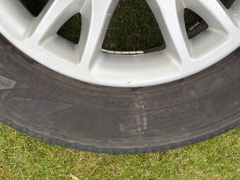 R18 5x108 235/60 - 9