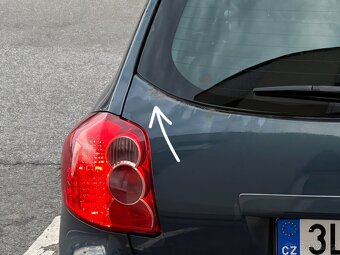 TOYOTA Auris 1.33 2008 - 9