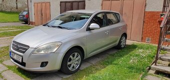 Kia ceed,2007 - 9