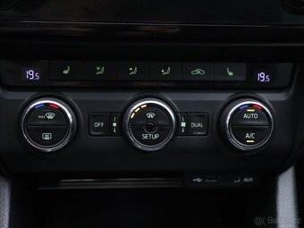 Škoda Octavia 2,0 TDI 110kW Elegance 1Maj (2014) - 9