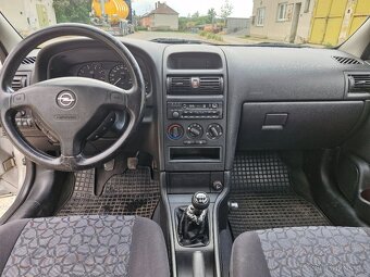 Opel Astra Hatchback 1.4 16V - 9