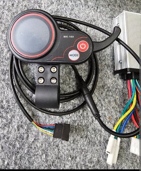 Koloběžka GoGEN VOYAGER S 801B, motory 350 W,evbike 500W - 9