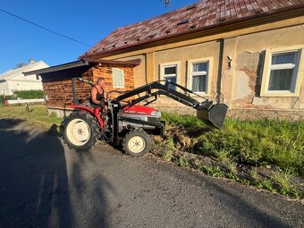 Zemní a výkopové práce malotraktor s čelním nakladačem - 9