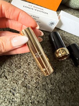 Luxusní rtěnka LOUIS VUITTON - 9