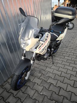Aprilia Pegaso 650 strada - 9
