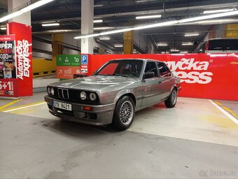 BMW E30 324D 1988 - 9