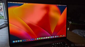 Apple Macbook Pro 2019 - i9 - 9