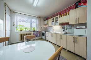 Prodej bytu 4+1 s garáží v Chrástu, 171 m2, okres Příbram - 9