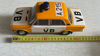 LADA 1500 VB 1974-1977 1:18 + bonus - 9