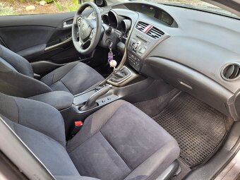 Honda Civic IX 1.8i VTEC - 9