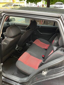 Volkswagen Golf IV - 9