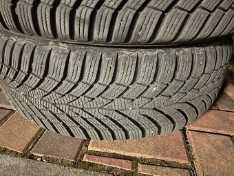 Prodám 4ks plech.disky 5x112 205/55/16 Continental 7.5mm - 9