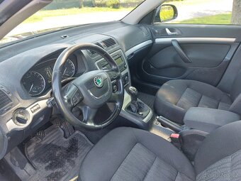 Škoda Octavia 2.0 TDi combi - 9