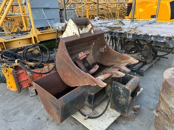 kolesovy bager Takeuchi TB70W - 9