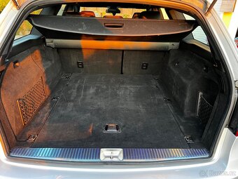 Mercedes Benz E 220 D Bluetec Facelift - 9