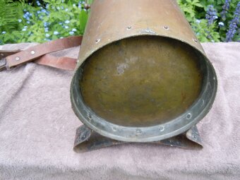 MOSAZNÝ ZAHRADNÍ POSTŘIKOVAČ - 9