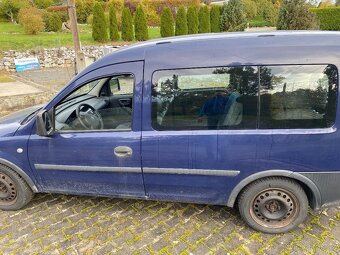 OPEL COMBO 1,3 Cdti 5 místný naj. 195.400 km - 9