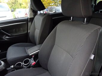 Toyota Verso 1,6 D-4D, 7 MÍST - 9