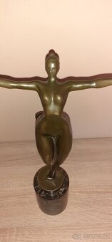Bronzová socha - 9