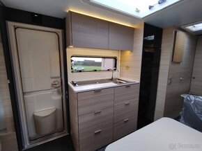 ADRIA ALTEA 552PK 2025 EL. PODLAHOVÉ TOPENÍ AGM BAT.100AH - 9