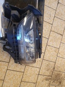Přední světla Audi A4 B8 - 9