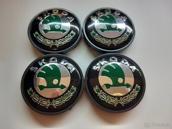 Středové krytky Škoda, 56x52mm, zelené logo - 9