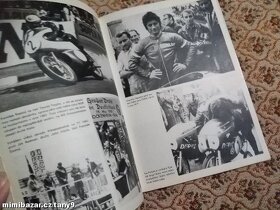 Knihy o sportu a fotbalová alba - 9